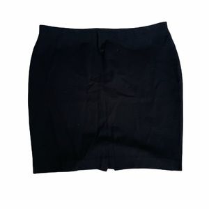 Le Chateau XXL Black stretchy pull up pencil skirt
